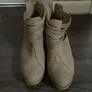 Tan ankle boots. Size 10